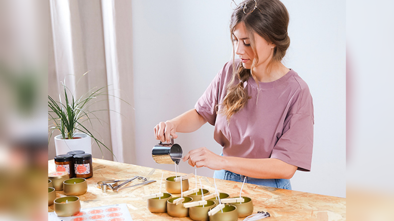 Les Gens & Vous se colle à la plateforme de marque d'Avery