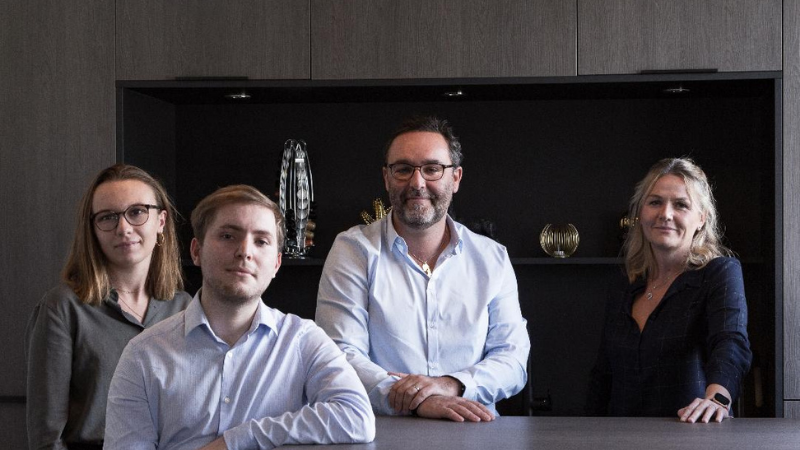 JOUR J relooke les magazines des CCI de Grenoble et de la Drôme