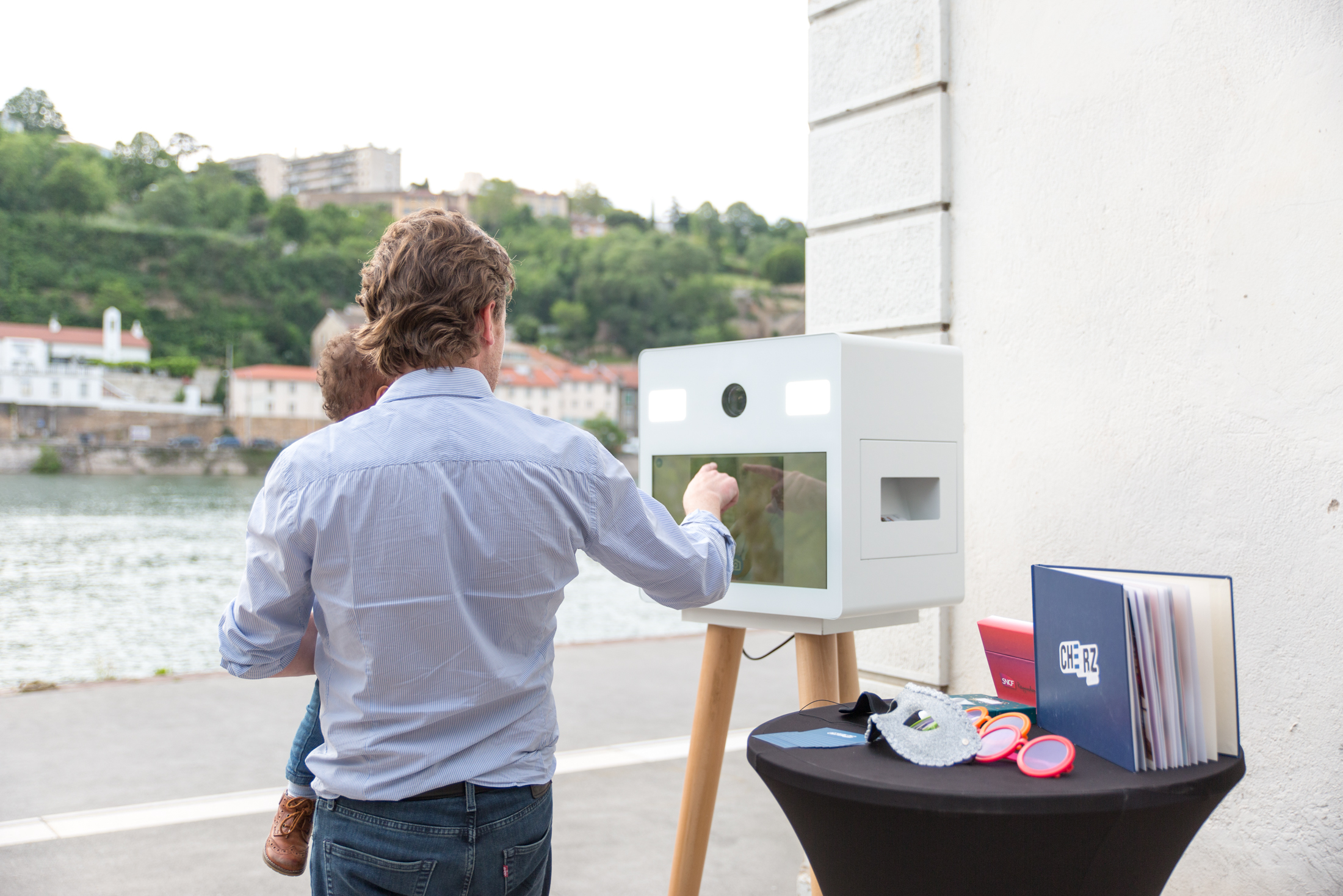 Cheerz Live (re)devient Wizito et enrichit son offre photo