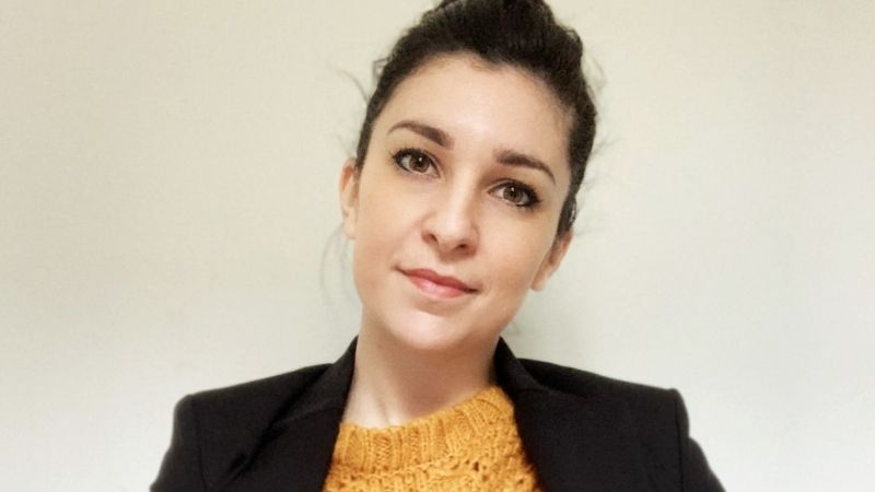 La tête de l’emploi : Anaïs Goitre ralentit le temps