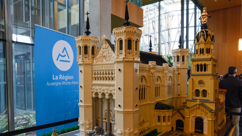 Epicure Studio valorise en Lego les sites de la région