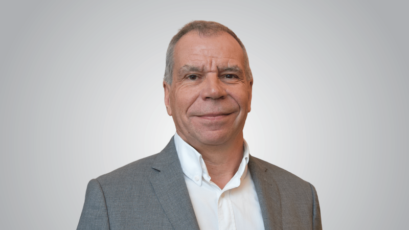 Frédéric Nicolini prend en charge la communication de Paredes