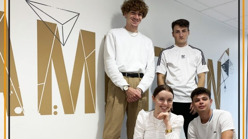 Et si on jouait à monter une agence ?