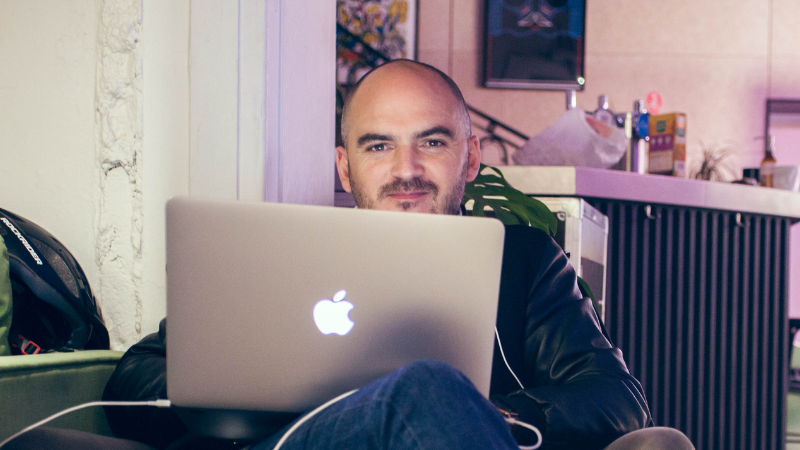 Thibaut Giuliani donne les bons conseils sur KissKissBankBank