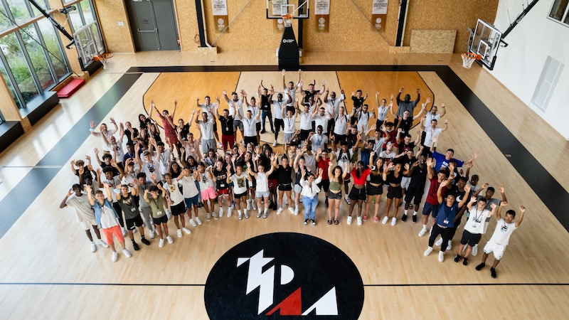 La Tony Parker Adequat Academy s'affiche en access sur Canal +