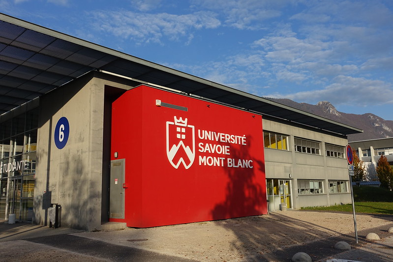 « J’ai craqué… mais je n’en suis pas fier » : une universitaire savoyarde récompensée